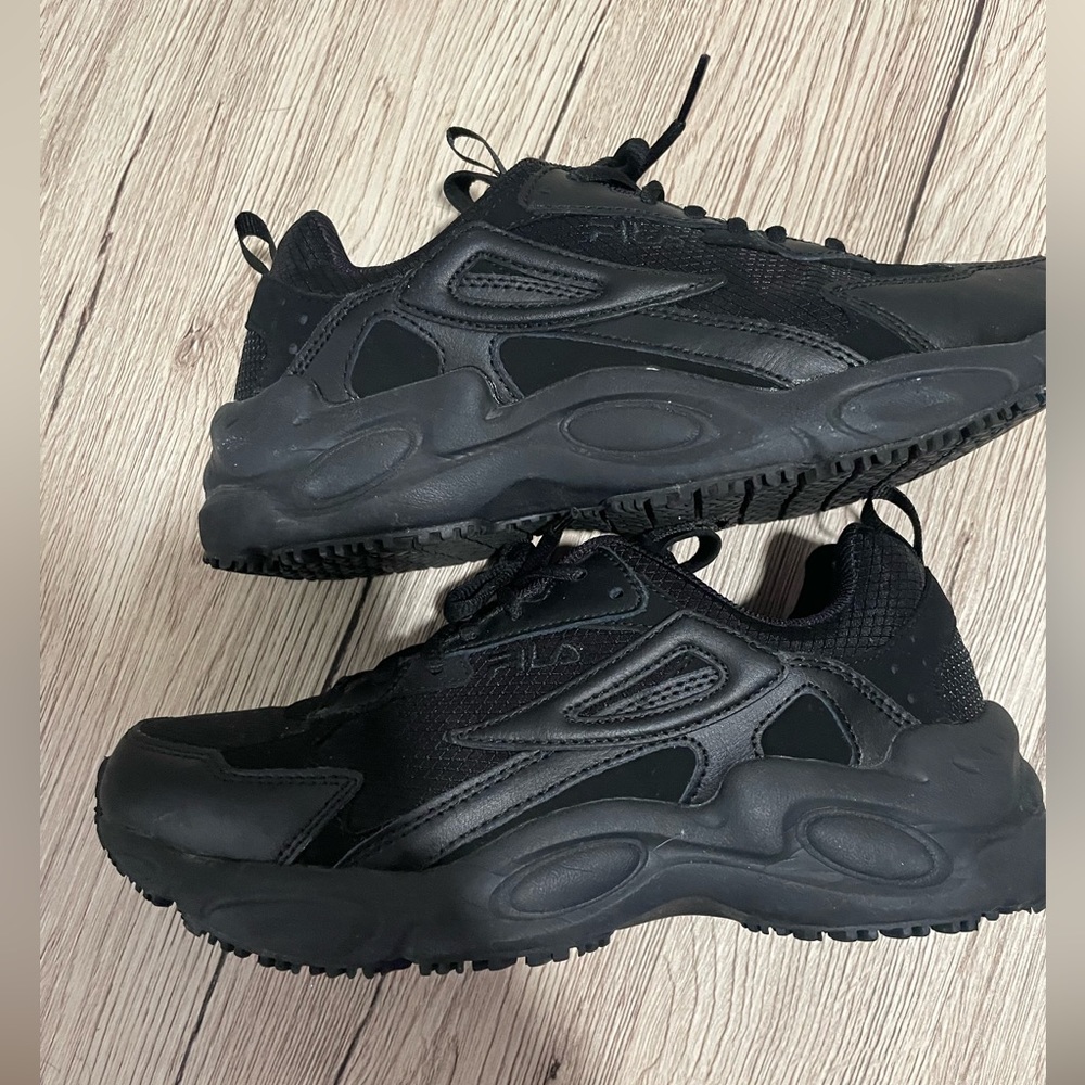 Fila women’s sneaker